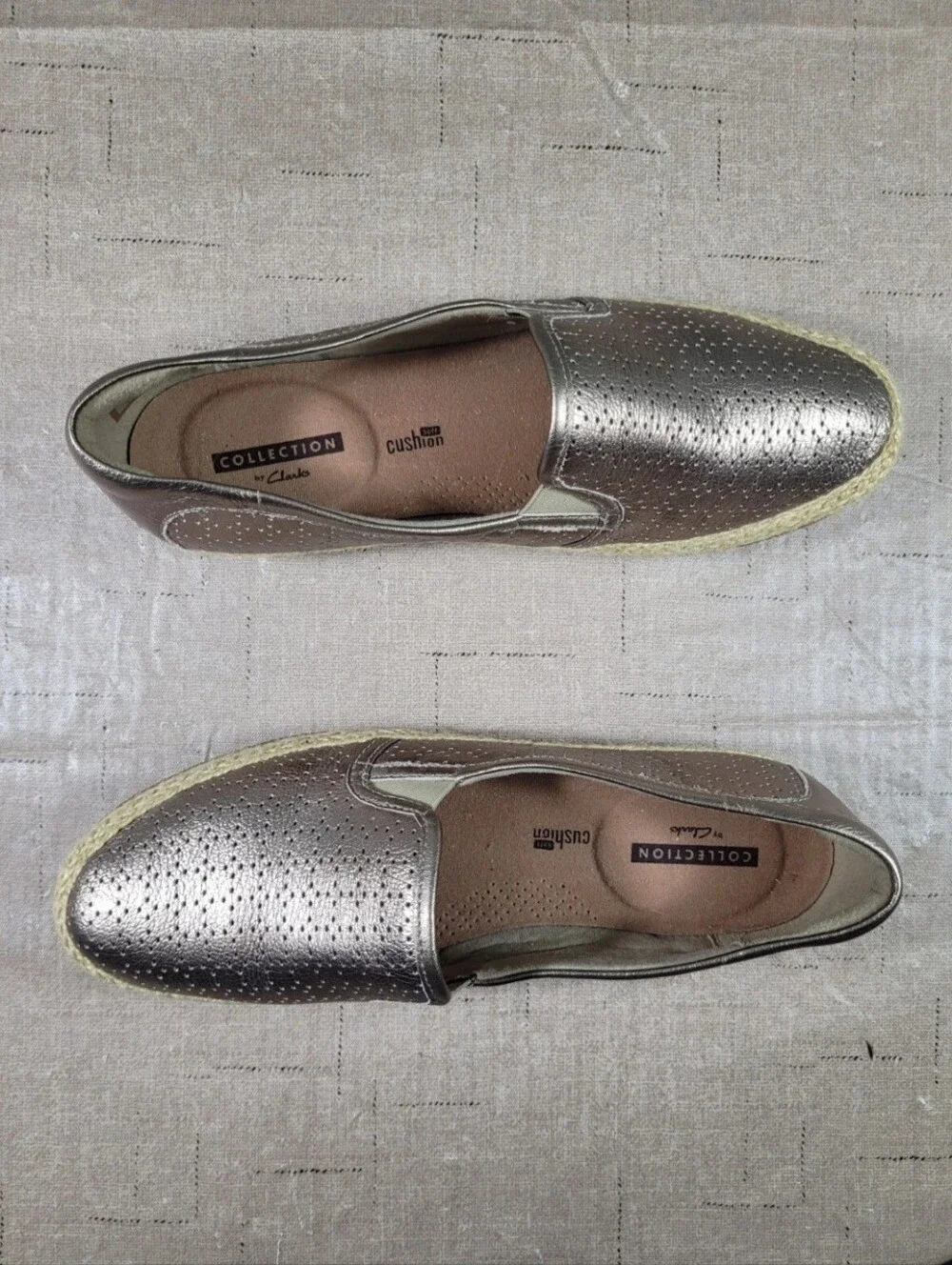 Clarks Size 7.5  Danelly Molly Women's Metallic Pewter Perforated Espadrille 80